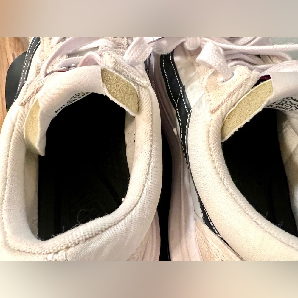Vans Women’s White and Black Sneakers - Picture 5 of 5